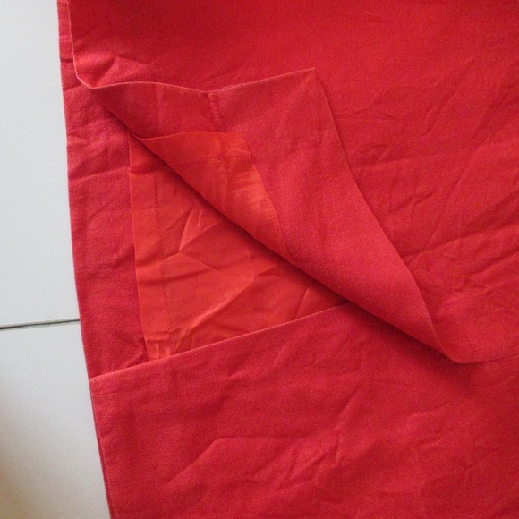 August Silk Red 100% silk skirt - Picture 7 of 12